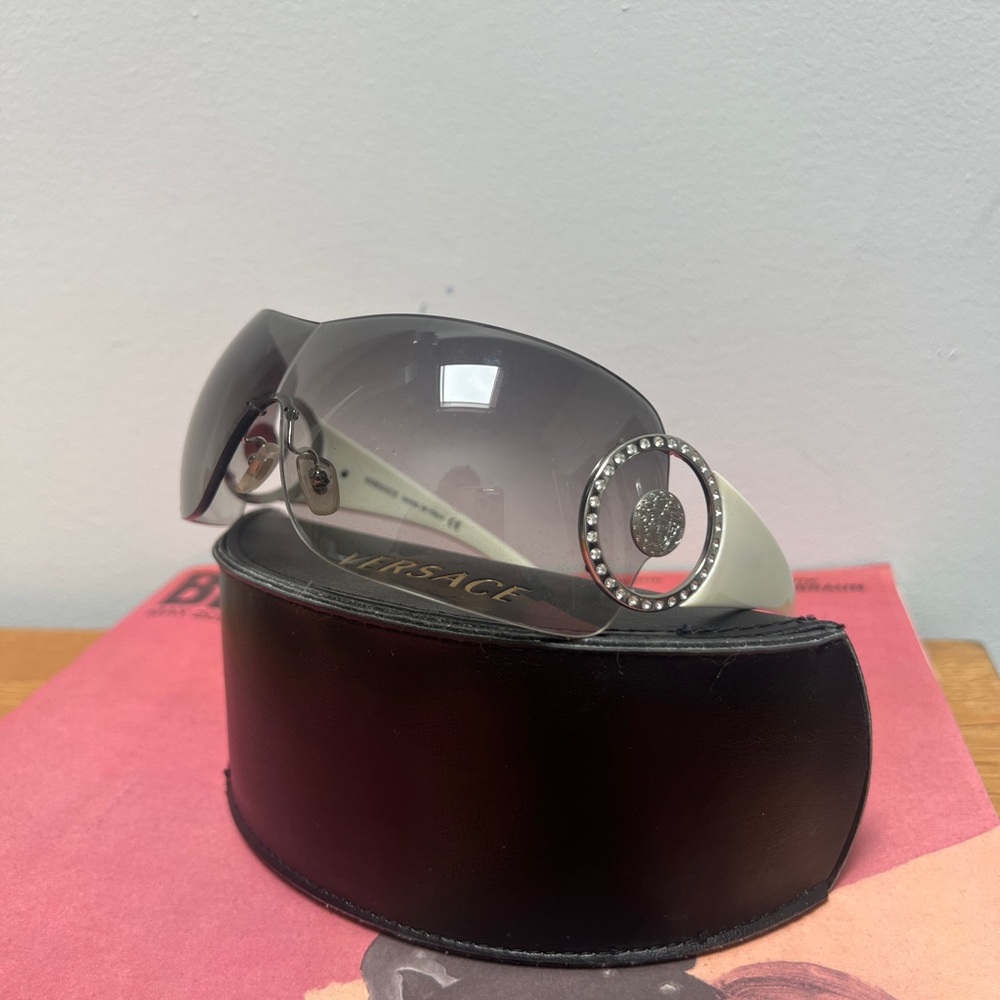 Versace Black and Gray Sunglasses with Sporty Wraparound Design